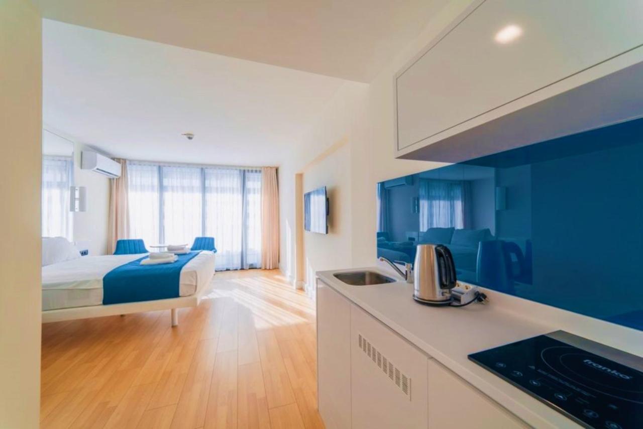 Batumi Luxury Resort & Sea View Aparthotel Exterior photo