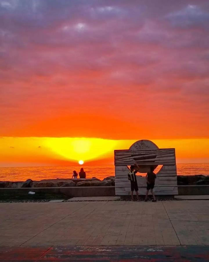 Batumi Luxury Resort & Sea View Aparthotel Exterior photo